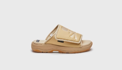 איך גיליתי את Suicoke slippers והפסקתי להזיע ברגליים