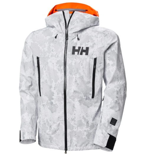 הרפתקה מושלגת עם helly hansen ski jacket